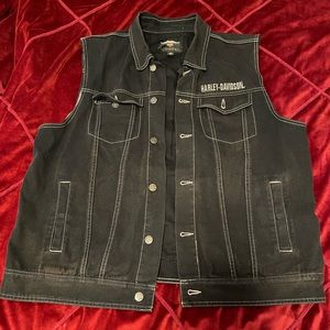 Harley Davidson Men’s Embossed Upright Eagle Denim Vest